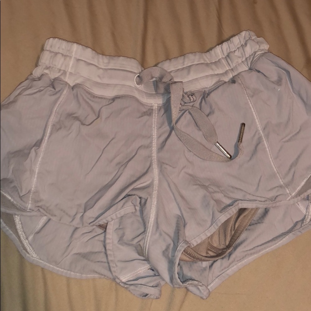 Lululemon shorts size 4